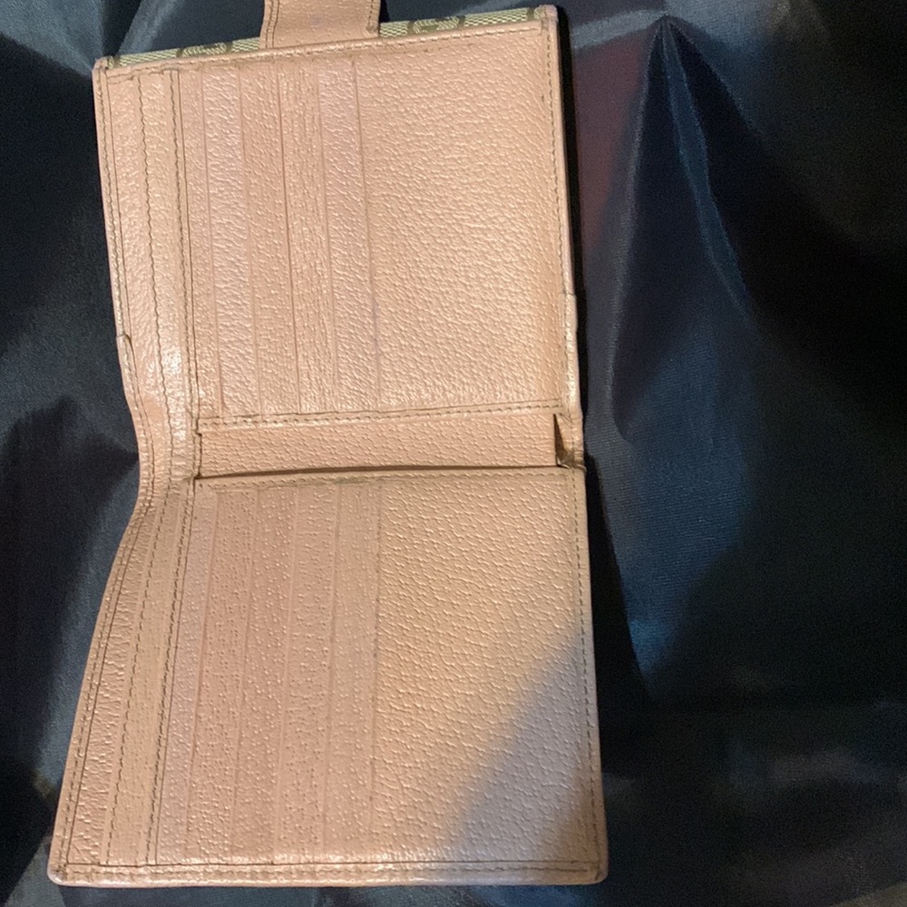 Gucci- Naturals Canvas Monogram Compact Wallet w/ Brass Hardware - Picture 9 of 10